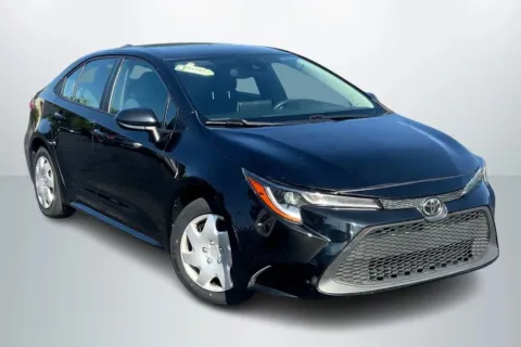 Photos of 2020 Toyota Corolla LE Sedan 4D for sale in Janesville, WI at Cool Car Guys