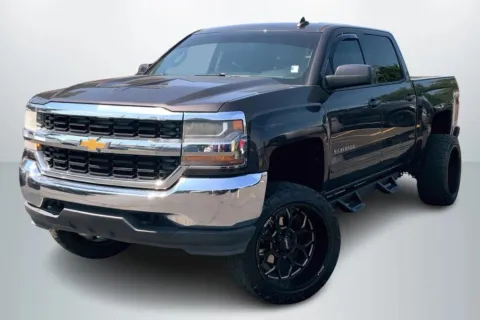Gray 2016 Chevrolet Silverado 1500 Crew Cab LT Pickup 4D 5 3/4 ft for sale in Janesville, WI