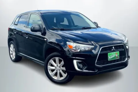 Photos of 2015 Mitsubishi Outlander Sport SE Sport Utility 4D for sale in Janesville, WI at Cool Car Guys