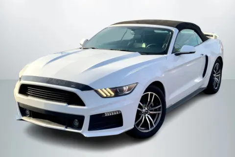 White 2016 Ford Mustang EcoBoost Premium Convertible 2D for sale in Janesville, WI