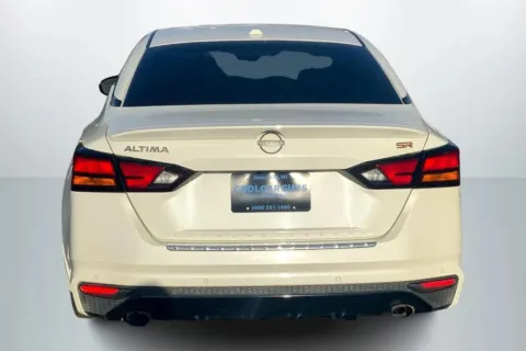More photos of 2023 Nissan Altima 2.5 SR Sedan 4D at Cool Car Guys, WI