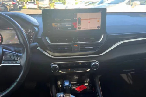 More photos of 2023 Nissan Altima 2.5 SR Sedan 4D at Cool Car Guys, WI