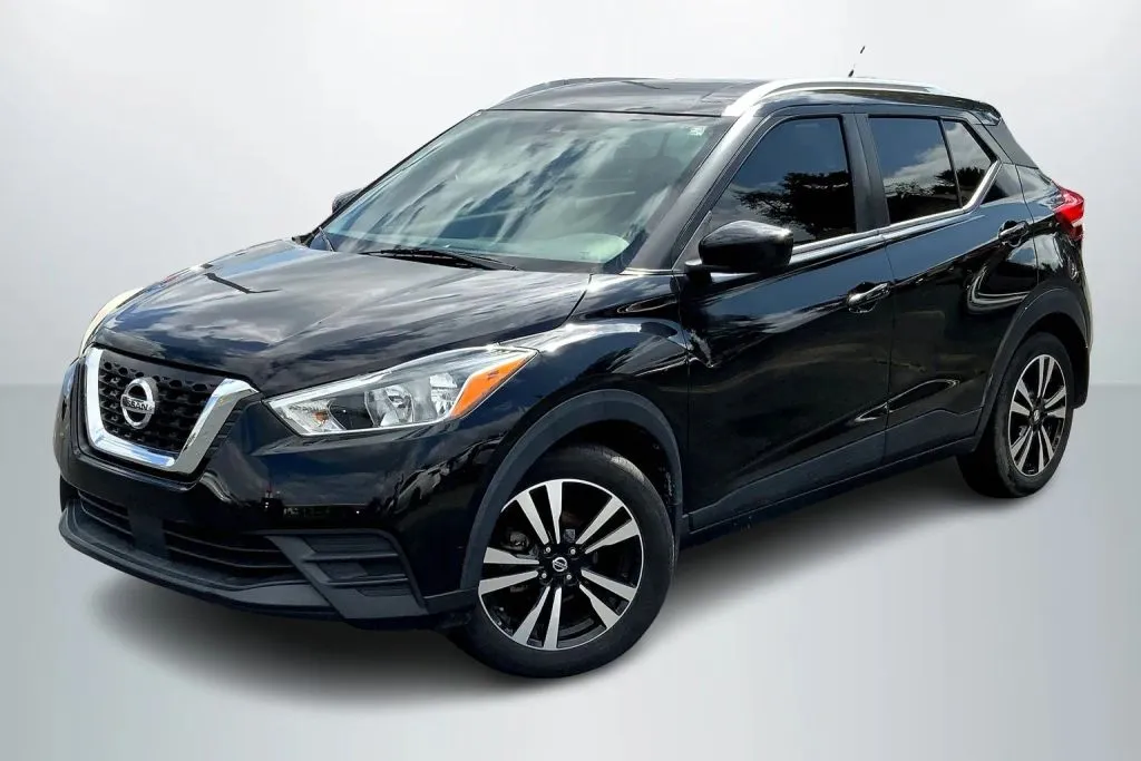 Black 2020 Nissan Kicks SV Sport Utility 4D for sale in Janesville, WI