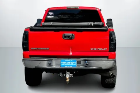 More photos of 2003 Chevrolet Silverado 2500 HD Extended Cab LS Pickup 4D 6 1/2 ft at Cool Car Guys, WI