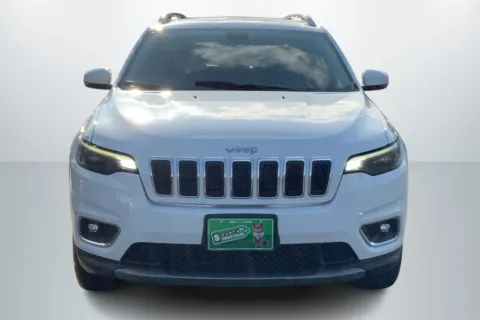Another view of 2019 Jeep Cherokee Limited Sport Utility 4D for sale in Janesville, WI at Cool Car Guys