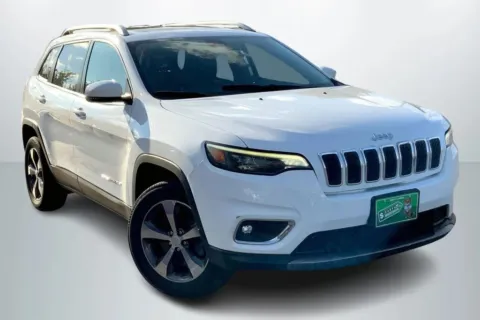 Photos of 2019 Jeep Cherokee Limited Sport Utility 4D for sale in Janesville, WI at Cool Car Guys