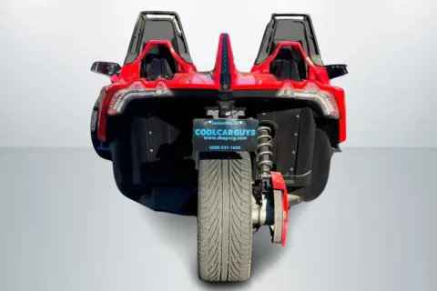 More photos of 2016 Polaris Slingshot SL at Cool Car Guys, WI