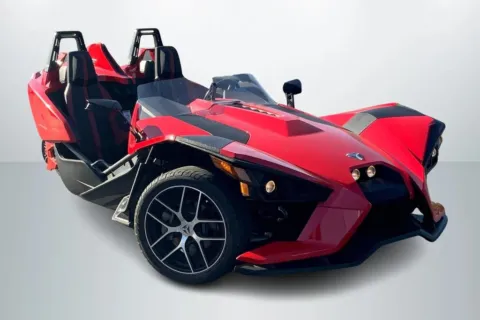Photos of 2016 Polaris Slingshot SL for sale in Janesville, WI at Cool Car Guys