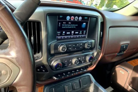 More photos of 2018 Chevrolet Silverado 1500 Crew Cab High Country Pickup 4D 5 3/4 ft at Cool Car Guys, WI