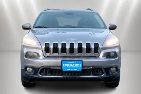 Another view of 2015 Jeep Cherokee Limited Sport Utility 4D for sale in Janesville, WI at Cool Car Guys