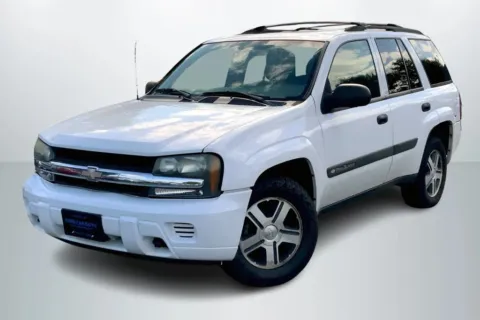 Black 2004 Chevrolet Trailblazer LS Sport Utility 4D for sale in Janesville, WI