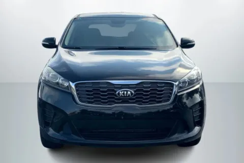 Another view of 2019 Kia Sorento LX Sport Utility 4D for sale in Janesville, WI at Cool Car Guys