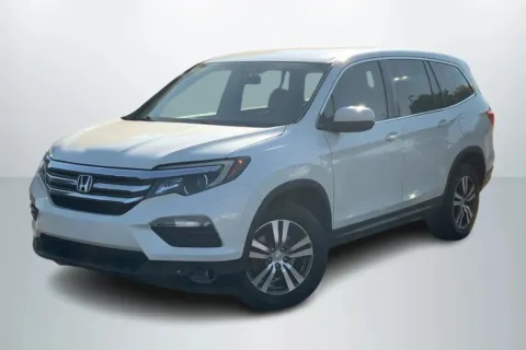 White 2017 Honda Pilot EX Sport Utility 4D for sale in Janesville, WI
