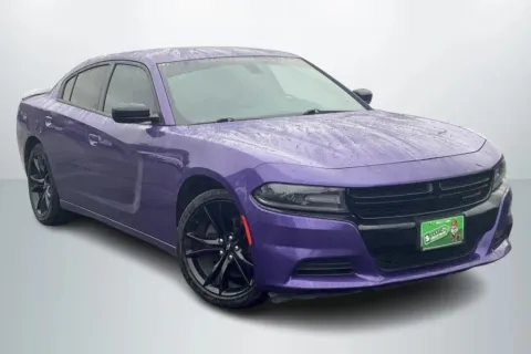 Photos of 2018 Dodge Charger SXT Sedan 4D for sale in Janesville, WI at Cool Car Guys