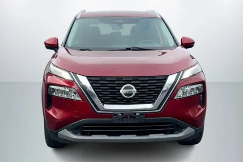 Another view of 2021 Nissan Rogue SV Sport Utility 4D for sale in Janesville, WI at Cool Car Guys