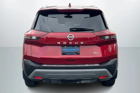 More photos of 2021 Nissan Rogue SV Sport Utility 4D at Cool Car Guys, WI