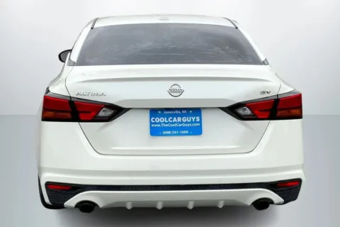 More photos of 2019 Nissan Altima 2.5 SV Sedan 4D at Cool Car Guys, WI
