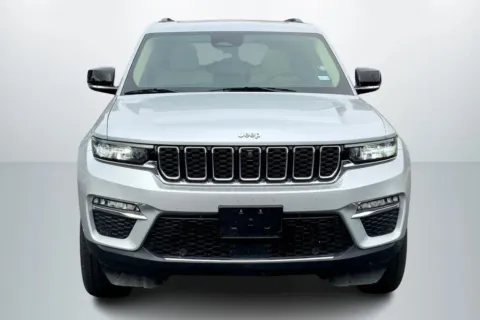 Another view of 2022 Jeep Grand Cherokee All New Limited Sport Utility 4D for sale in Janesville, WI at Cool Car Guys