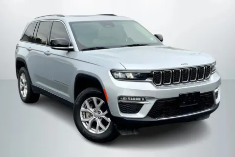 Photos of 2022 Jeep Grand Cherokee All New Limited Sport Utility 4D for sale in Janesville, WI at Cool Car Guys