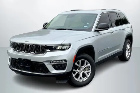 Silver 2022 Jeep Grand Cherokee All New Limited Sport Utility 4D for sale in Janesville, WI