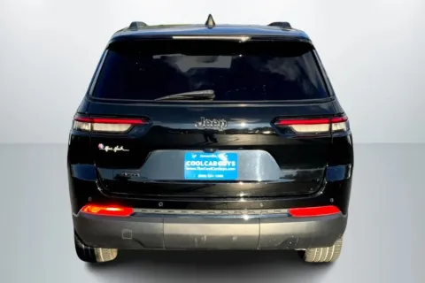 More photos of 2023 Jeep Grand Cherokee L Altitude Sport Utility 4D at Cool Car Guys, WI