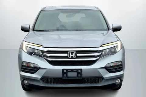 Another view of 2018 Honda Pilot EX-L Sport Utility 4D for sale in Janesville, WI at Cool Car Guys
