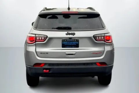 More photos of 2019 Jeep Compass Trailhawk Sport Utility 4D at Cool Car Guys, WI