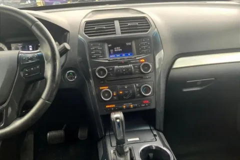 More photos of 2017 Ford Explorer XLT Sport Utility 4D at Cool Car Guys, WI