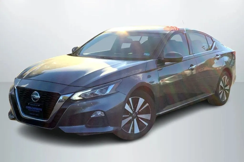 2019 Nissan Altima 2.5 SL Sedan 4D for sale in Janesville, WI