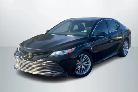 Black 2018 Toyota Camry XLE Sedan 4D for sale in Janesville, WI