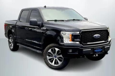 Photos of 2020 Ford F-150 SuperCrew Cab XL Pickup 4D 5 1/2 ft for sale in Janesville, WI at Cool Car Guys