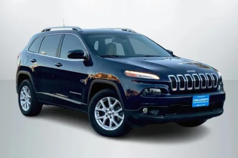 Photos of 2016 Jeep Cherokee Latitude Sport Utility 4D for sale in Janesville, WI at Cool Car Guys