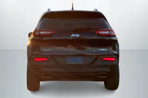 More photos of 2016 Jeep Cherokee Latitude Sport Utility 4D at Cool Car Guys, WI