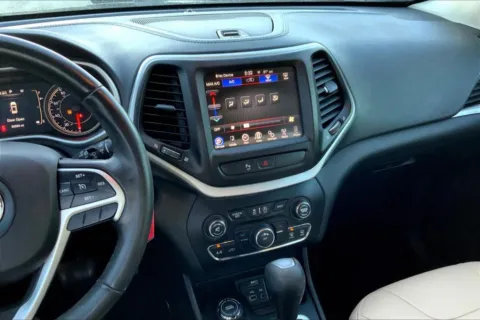 More photos of 2016 Jeep Cherokee Latitude Sport Utility 4D at Cool Car Guys, WI