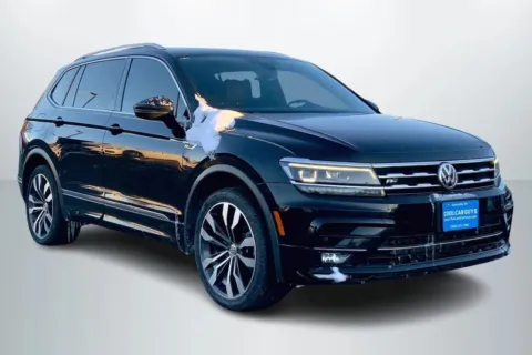 Photos of 2020 Volkswagen Tiguan SEL Premium R-Line 4MOTION Sport Utility 4D for sale in Janesville, WI at Cool Car Guys