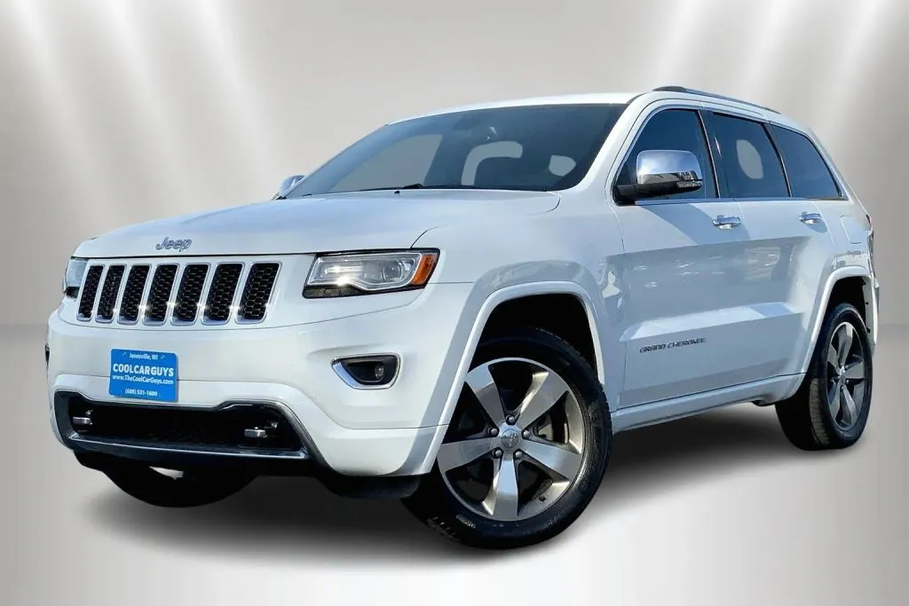 Gray 2015 Jeep Grand Cherokee Overland Sport Utility 4D for sale in Janesville, WI