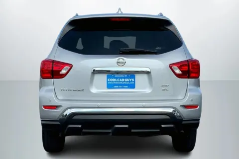 More photos of 2019 Nissan Pathfinder SL Sport Utility 4D at Cool Car Guys, WI