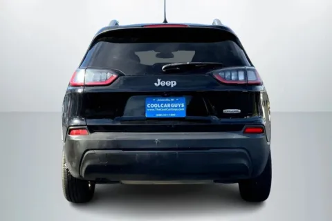 More photos of 2019 Jeep Cherokee Latitude Sport Utility 4D at Cool Car Guys, WI