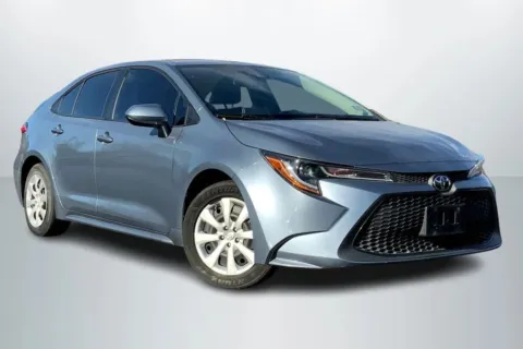 Photos of 2020 Toyota Corolla LE Sedan 4D for sale in Janesville, WI at Cool Car Guys