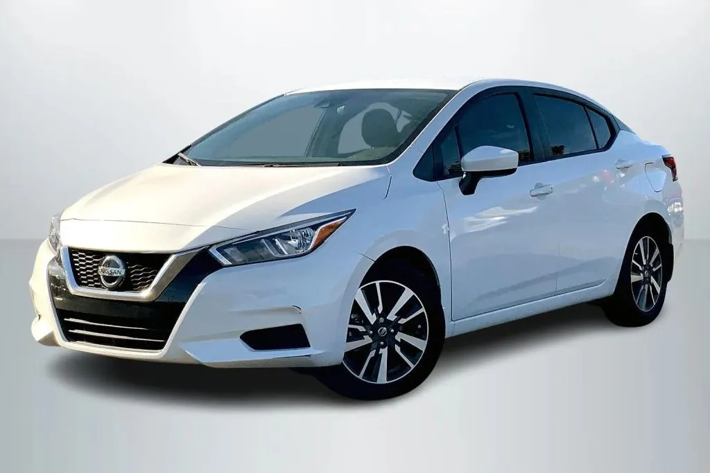 2022 Nissan Versa Sedan SV