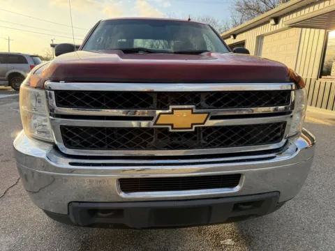 More photos of 2013 Chevrolet Silverado 2500HD LT at B&B Cars Inc., IN