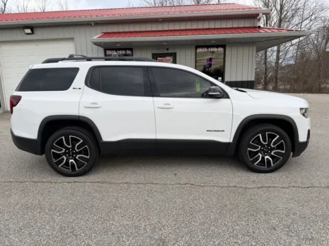 More photos of 2021 GMC Acadia SLE at B&B Cars Inc., IN