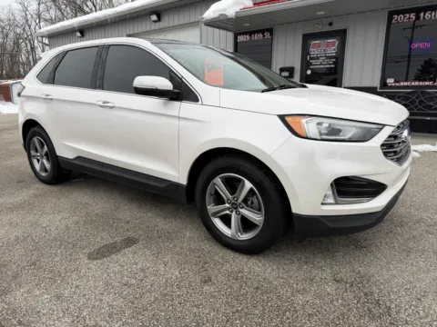 Another view of 2019 Ford Edge SEL for sale in Bedford, IN at B&B Cars Inc.