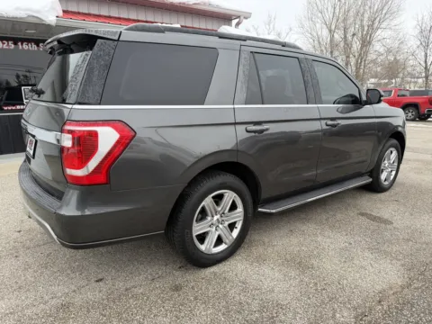 More photos of 2019 Ford Expedition XLT at B&B Cars Inc., IN