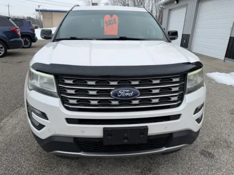 Photos of 2017 Ford Explorer XLT for sale in Bedford, IN at B&B Cars Inc.