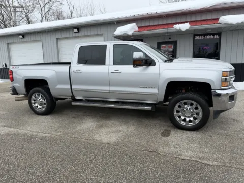 More photos of 2016 Chevrolet Silverado 2500HD LTZ at B&B Cars Inc., IN