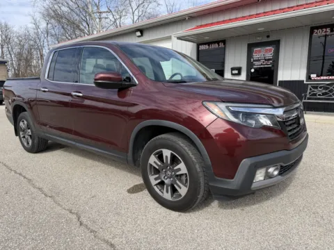 Photos of 2018 Honda Ridgeline RTL-E for sale in Bedford, IN at B&B Cars Inc.