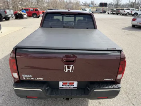 More photos of 2018 Honda Ridgeline RTL-E at B&B Cars Inc., IN