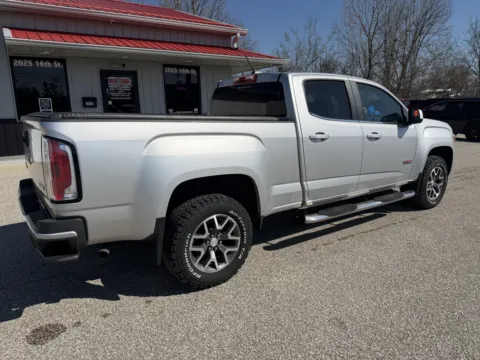 More photos of 2015 GMC Canyon SLE at B&B Cars Inc., IN