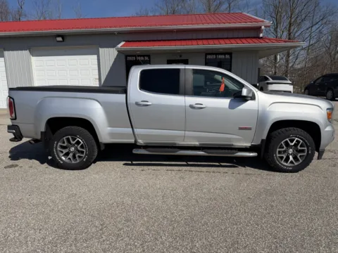 More photos of 2015 GMC Canyon SLE at B&B Cars Inc., IN